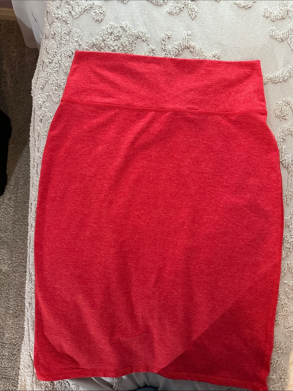 Women’s Red Pull-On Pencil Skirt